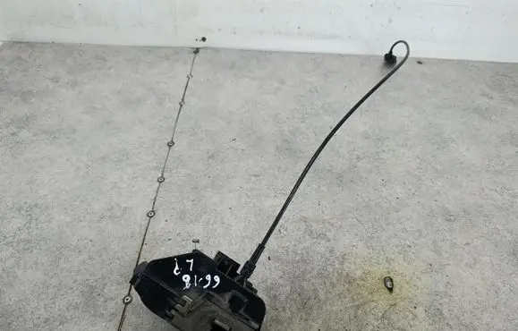 Renault Megane II Front door lock 