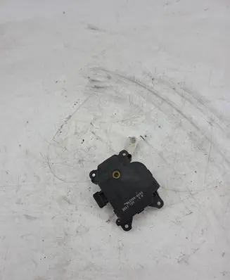 Toyota Avensis T250 Air flap motor/actuator 0637008680