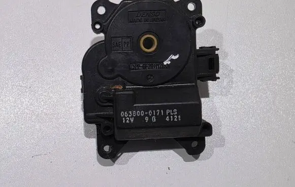 Lexus IS 220D-250-350 Air flap motor/actuator 8710630450 0638000171