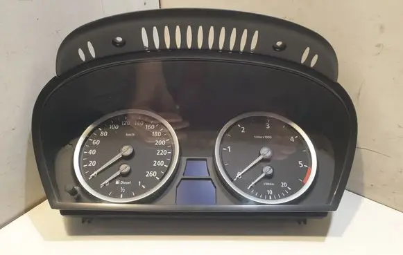 BMW 5 E60 E61 Speedometer (instrument cluster) 6974576 62116974576