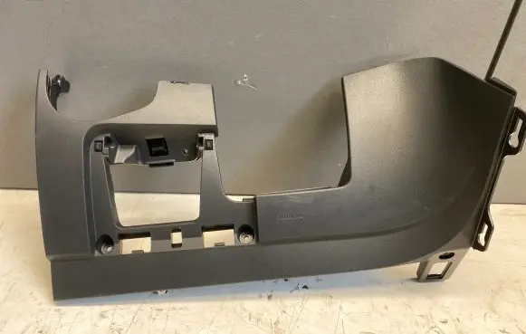 Volkswagen Golf Sportsvan Dashboard lower bottom trim panel 517858365