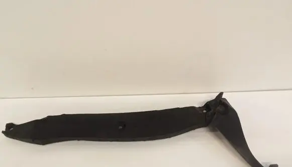 Audi A8 S8 D4 4H Fender foam support/seal 4H0321111C