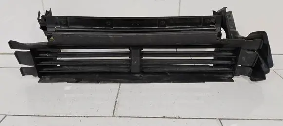 Ford S-MAX Intercooler air channel guide BM218475LC 009817 201208210
