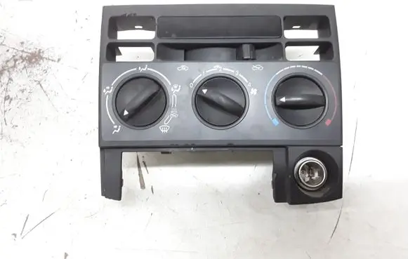 Toyota Corolla Verso E121 Climate control unit 5553313010