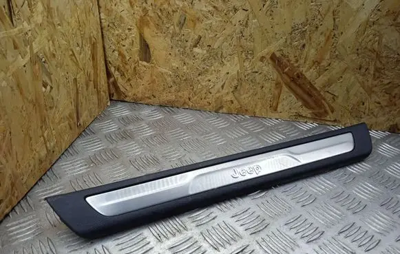 Jeep Grand Cherokee Other sill/pillar trim element 1NC81DX9AB