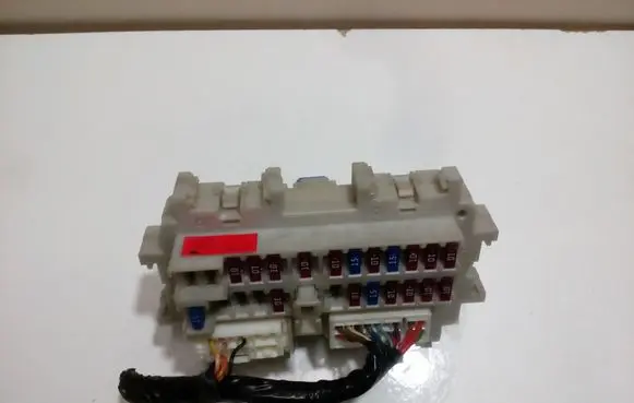 Nissan Pathfinder R51 Fuse module 0192EA00A5J03