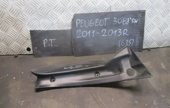 Peugeot 308 Rear/tail lights set 9681953180