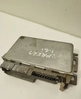 Subaru Impreza I Engine control unit/module 27520FA030 6640883 120000E0061