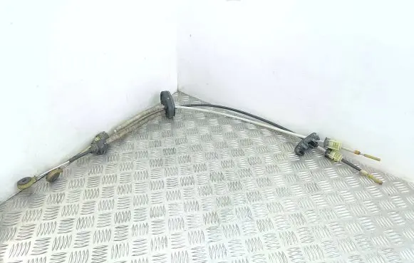 Opel Signum Gear shift cable linkage