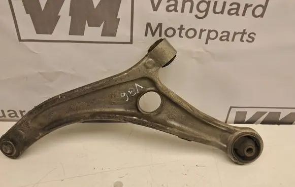 Hyundai i40 Front lower control arm/wishbone 849106