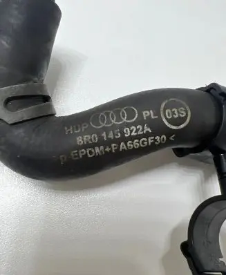 Audi Q5 SQ5 Engine coolant pipe/hose 8R0145922A