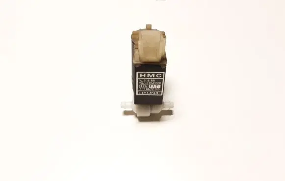 Hyundai Tucson JM Windscreen/windshield washer pump 985102C100