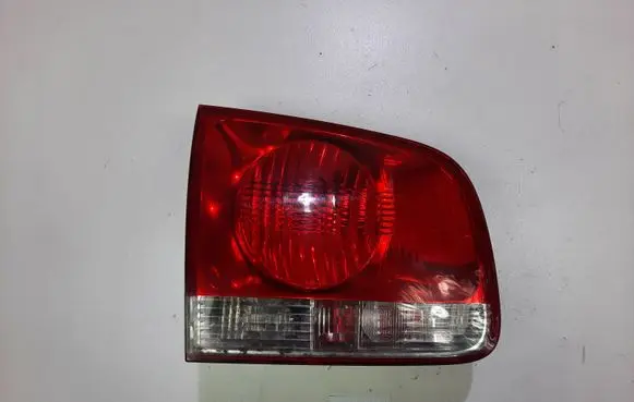 Volkswagen Touareg I Tailgate rear/tail lights