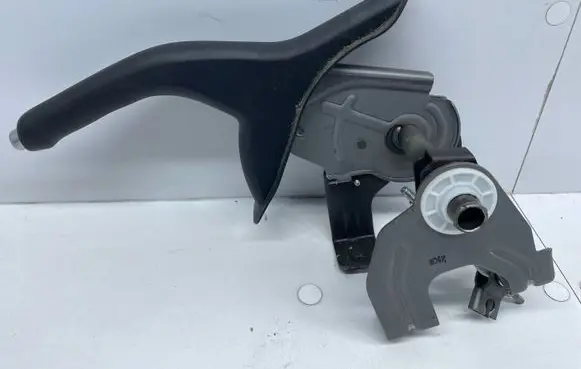 KIA Soul Handbrake/parking brake lever assembly 