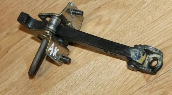 Volvo S80 Rear door check strap stopper 6810967