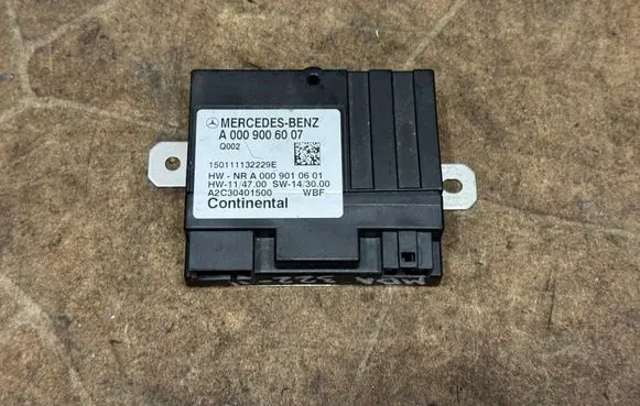 Mercedes-Benz C W205 Fuel injection pump control unit/module A0009006007