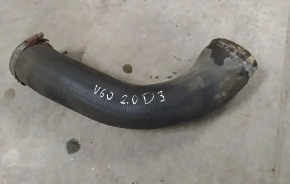 Volvo S60 Intercooler hose/pipe