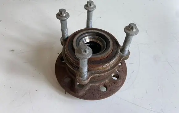 Mercedes-Benz C W205 Front wheel ball bearing 