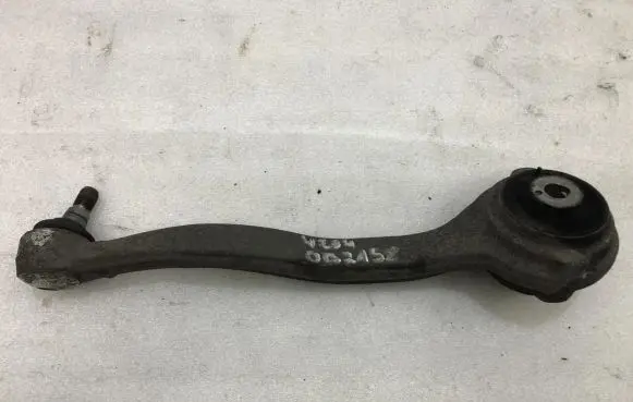 Mercedes-Benz C W204 Front control arm R20304
