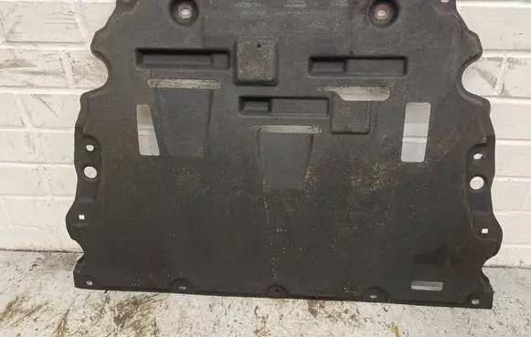 Ford Mondeo MK V Engine splash shield/under tray