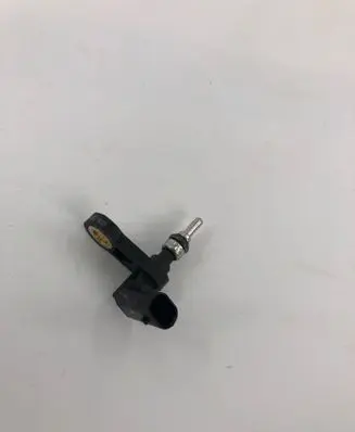 Volkswagen Golf VIII Coolant temperature sensor 05e919501