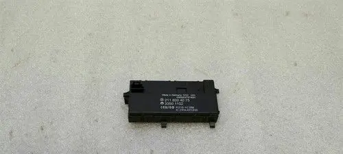 Mercedes-Benz CLS AMG C219 Aerial antenna switch A2118204075