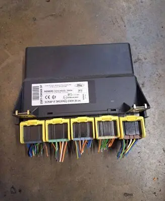 Ford Fiesta Comfort/convenience module 97RA000001 5WK48033D T83SA