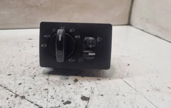 Light switch