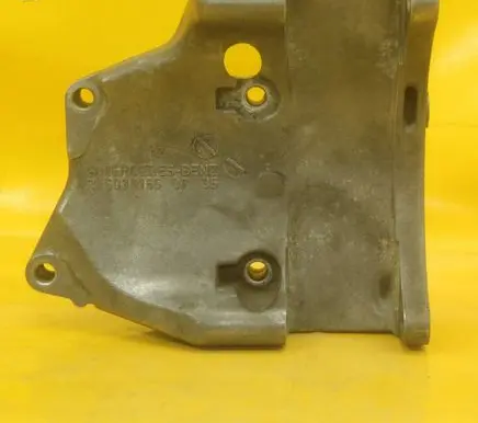 Mercedes-Benz Sprinter W901 W902 W903 W904 Engine mounting bracket R6031550735