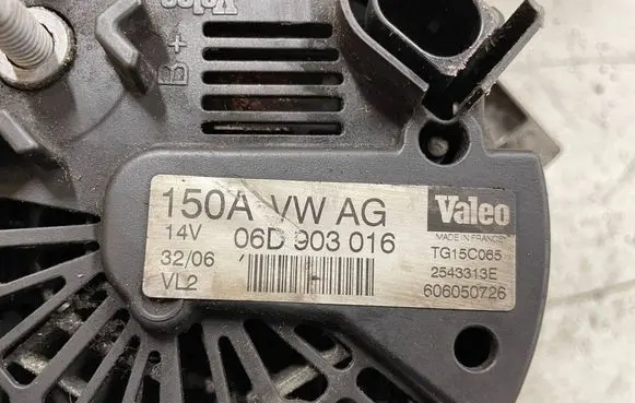 Audi A4 S4 B7 8E 8H Generator/alternator 06D903016 2543313E 606050726
