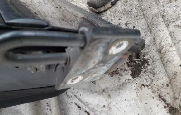 Audi A6 S6 C5 4B Rear door lower hinge