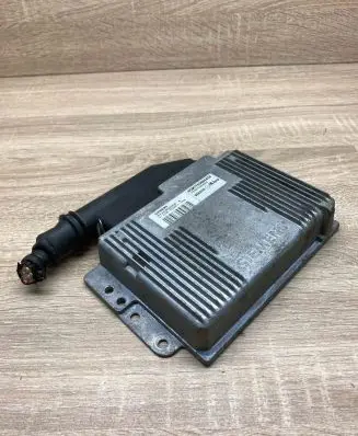 Renault Megane I Engine control unit/module ECU HOM7700864454 S115300204A WithPlug