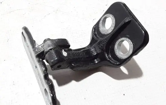 Land Rover Evoque I Rear door lower hinge LR027585
