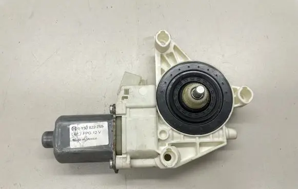 Mercedes-Benz ML W166 Front door window regulator motor A1669060301 937672100