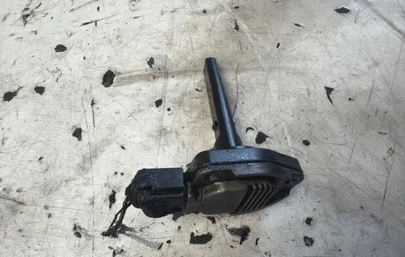 BMW 5 E60 E61 Oil level sensor