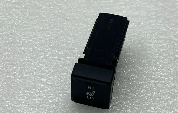 Toyota Yaris Cross Seat heating switch 195020