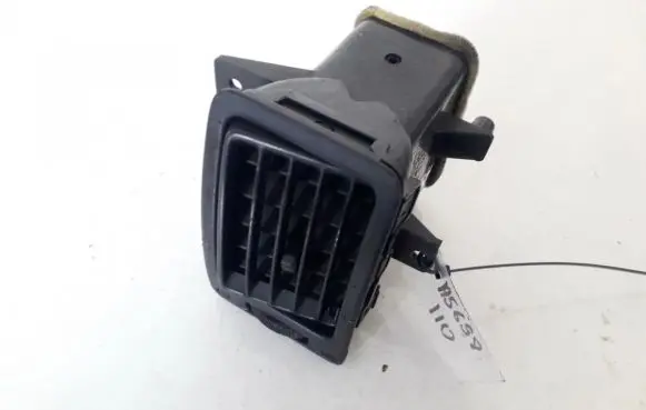 Nissan Almera Dash center air vent grill 687601n600 e402-5161-500