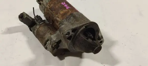 Toyota Yaris Starter motor 2810021030