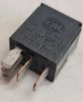 Volvo S80 Other relay 4RD00781400 1020A 80800508