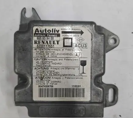 Renault Megane I Airbag control unit/module 8200117651 600639400 B047H206700