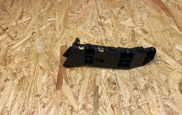 Hyundai Santa Fe Fender mounting bracket 86553S1500
