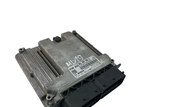 Volkswagen PASSAT B8 Engine control unit/module ECU 04L907309R 0281031066