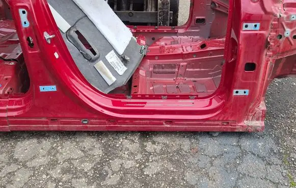 Mercedes-Benz A W177 Front sill (body part)