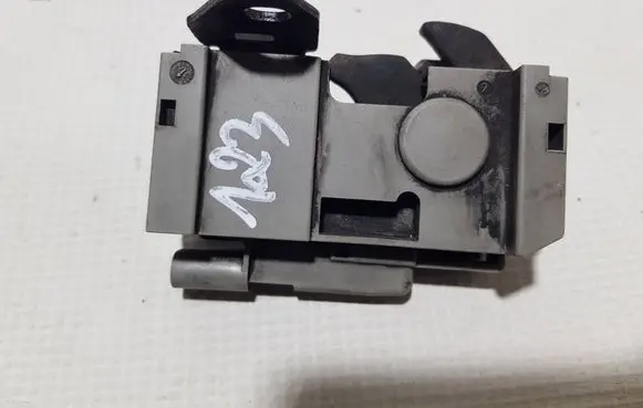 Mercedes-Benz C W204 Engine bonnet/hood lock/catch 2048704458SSS 20465307 2048704458