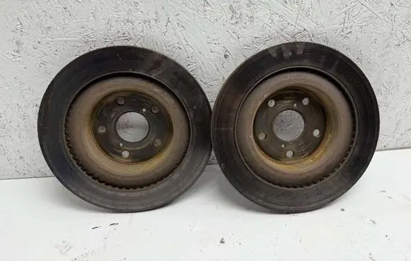 Toyota RAV 4 (XA50) Rear brake disc