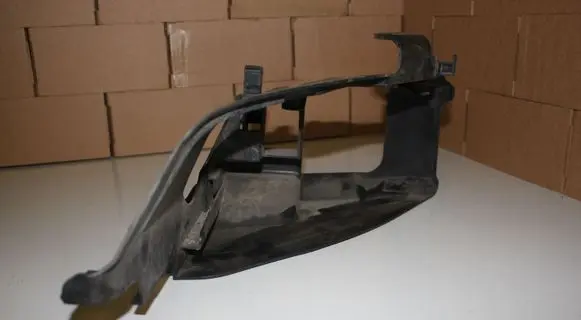 Audi Q7 4L Headlight/headlamp mounting bracket