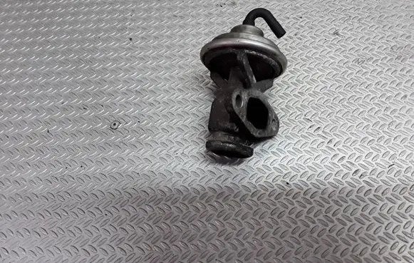 Mercedes-Benz C W202 EGR valve 0021400060