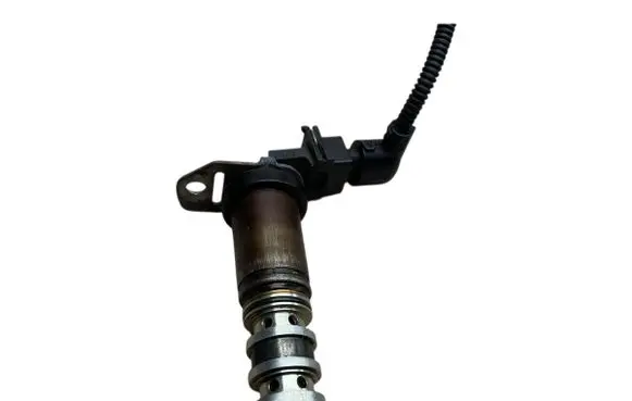 BMW 3 E90 E91 Camshaft vanos timing valve 7584115 11367584115 1315279