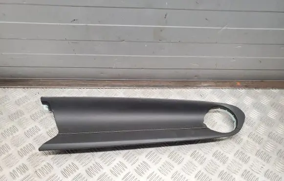 Chevrolet Camaro Panel trim 84124221
