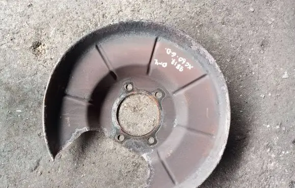 Volvo XC60 Rear brake disc plate dust cover 6G912K316A